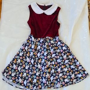 Modern Millie | Size M | Cat print and Velvet | A-line dress
